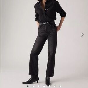 Levi’s rib cage straight ankle Women's Faded/ Washed Black Jeans 28